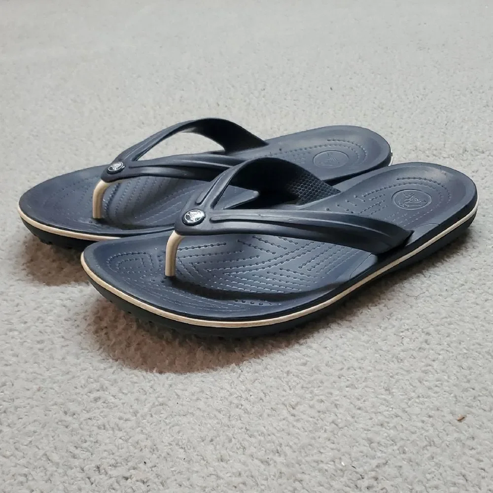 CROCS Men's Dark Blue Flip Flops Size 8